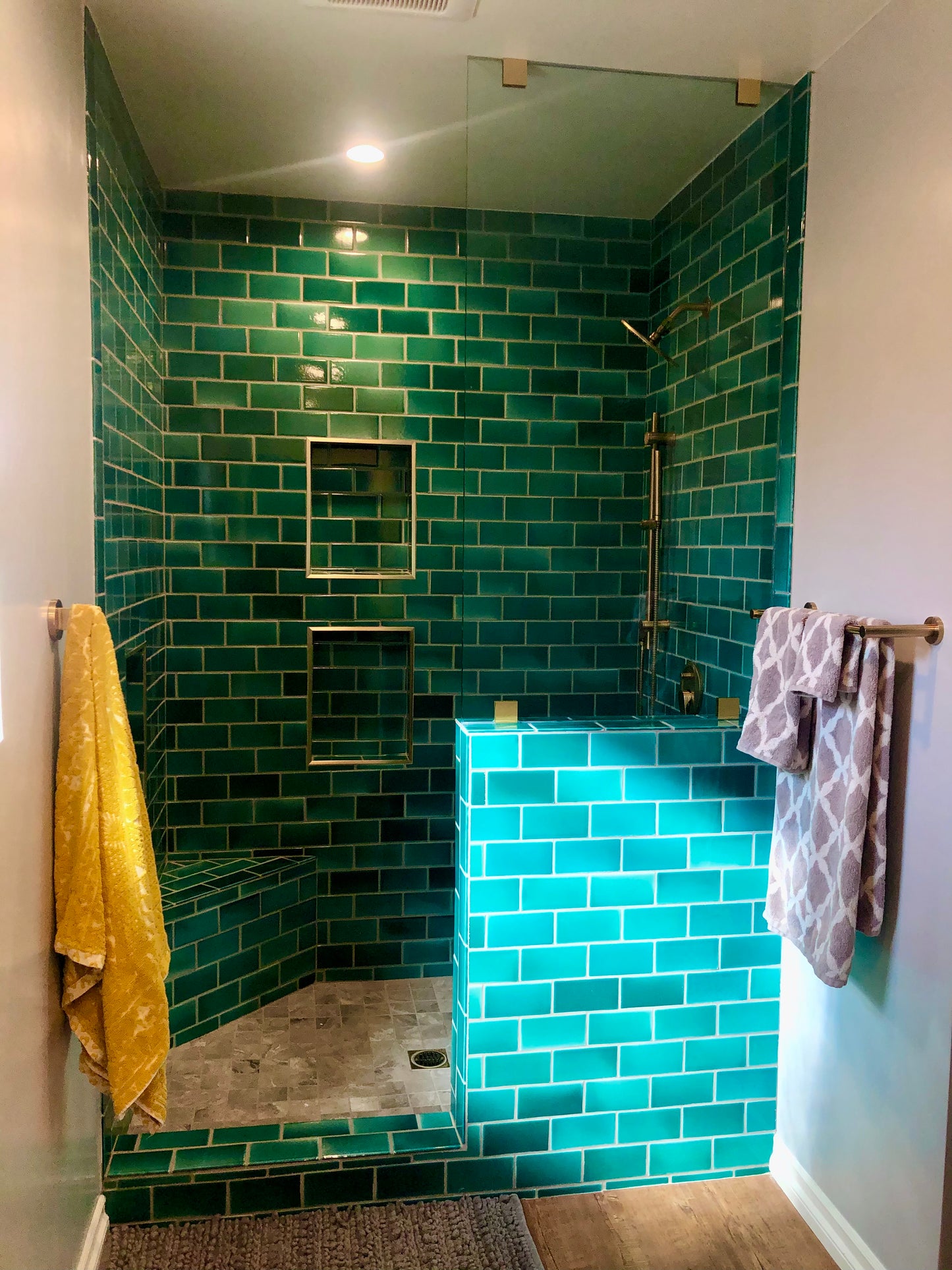 Hand-glazed field tiles ceramic  for bathroom